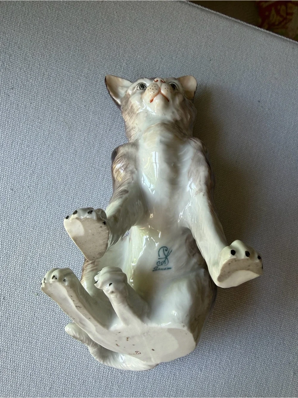 Vintage Glazed Ceramic Cat Figurine in Brown / White - Decorative Pet Statue